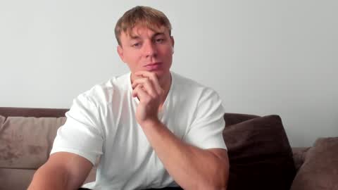 Snapshot of o_r_b_i_t chatting on January 17, 2025, 1:56 pm o_r_b_i_t online show from January 17, 2025, 1:56 pm