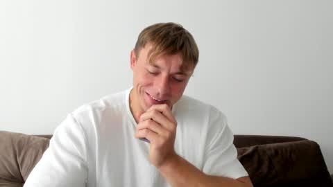 Snapshot of o_r_b_i_t chatting on January 27, 2025, 11:00 am o_r_b_i_t online show from January 27, 2025, 11:00 am