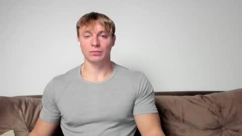 Snapshot of o_r_b_i_t chatting on February 12, 2025, 3:27 pm o_r_b_i_t online show from February 12, 2025, 3:27 pm