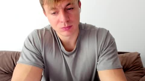 Snapshot of o_r_b_i_t chatting on February 13, 2025, 9:09 am o_r_b_i_t online show from February 13, 2025, 9:09 am