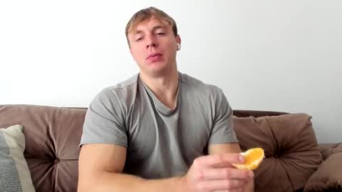 Snapshot of o_r_b_i_t chatting on February 13, 2025, 12:32 pm o_r_b_i_t online show from February 13, 2025, 12:32 pm