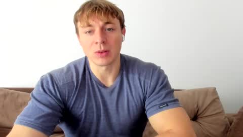 Snapshot of o_r_b_i_t chatting on March 2, 2025, 10:03 am o_r_b_i_t online show from March 2, 2025, 10:03 am