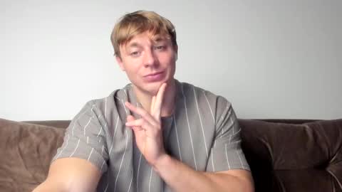 Snapshot of o_r_b_i_t chatting on March 4, 2025, 3:48 pm o_r_b_i_t online show from March 4, 2025, 3:48 pm