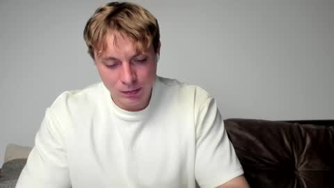 Snapshot of o_r_b_i_t chatting on March 11, 2025, 5:13 pm o_r_b_i_t online show from March 11, 2025, 5:13 pm