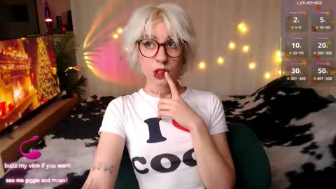 Moonlight online show from December 3, 2025, 8:56 am