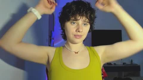 Evie online show from December 5, 2025, 10:13 am