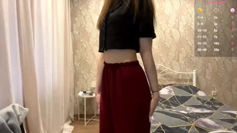 Snapshot of odelinabain chatting on November 25, 2025, 9:09 am Mia online show from November 25, 2025, 9:09 am