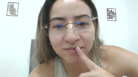 Val online show from November 21, 2025, 9:02 pm