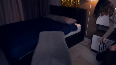 Thea online show from February 26, 2025, 6:43 pm