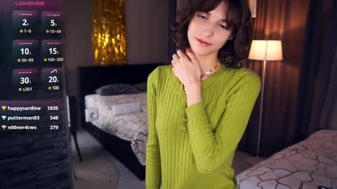 Thea online show from March 2, 2025, 9:32 pm