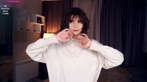 Thea online show from March 7, 2025, 4:44 pm