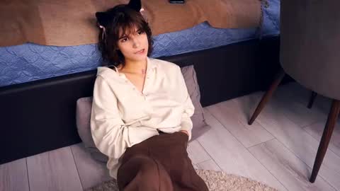 Thea online show from March 7, 2025, 7:49 pm