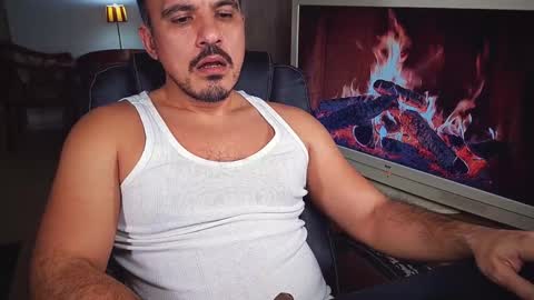 officeman7 online show from December 25, 2024, 8:17 pm