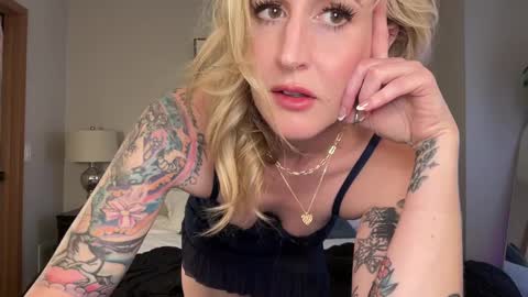 Snapshot of officiallyonlytams chatting on January 10, 2025, 5:02 pm Tams online show from January 10, 2025, 5:02 pm