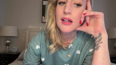 Snapshot of officiallyonlytams chatting on January 22, 2025, 4:02 pm Tams online show from January 22, 2025, 4:02 pm