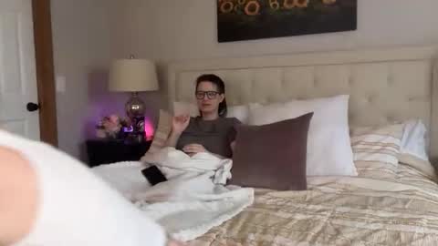 Snapshot of officiallyonlytams chatting on November 24, 2025, 5:12 pm Tams online show from November 24, 2025, 5:12 pm