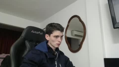 Snapshot of ofsolovicio chatting on December 11, 2024, 9:23 pm ofsolovicio online show from December 11, 2024, 9:23 pm