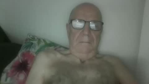 oggi95 online show from October 11, 2025, 8:02 am