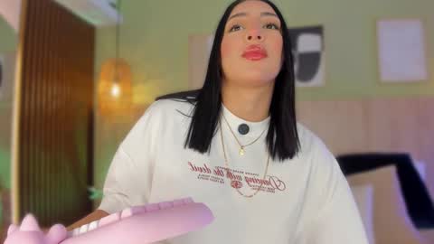 Snapshot of oh_hollyy chatting on November 16, 2025, 11:27 am Holly online show from November 16, 2025, 11:27 am