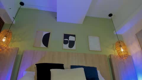 Snapshot of oh_hollyy chatting on November 19, 2025, 11:32 am Holly online show from November 19, 2025, 11:32 am