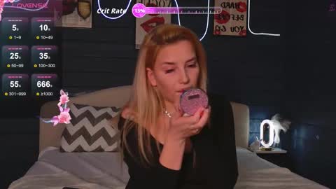 Snapshot of oh_my_julia chatting on October 31, 2025, 2:18 pm oh_my_julia online show from October 31, 2025, 2:18 pm