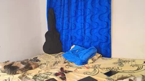 Snapshot of oh_tique chatting on November 26, 2025, 4:02 am LU online show from November 26, 2025, 4:02 am