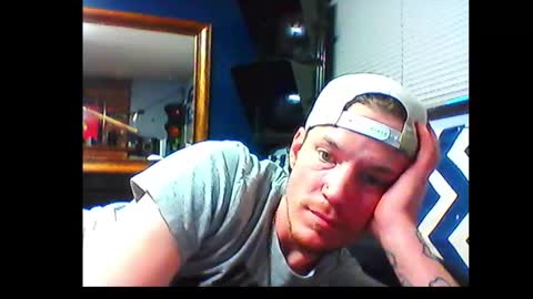 Snapshot of oh_you_know69 chatting on December 17, 2024, 12:22 pm who dares  toss me some  tips lets have fun online show from December 17, 2024, 12:22 pm