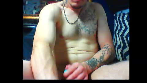 Snapshot of oh_you_know69 chatting on December 17, 2024, 8:21 pm who dares  toss me some  tips lets have fun online show from December 17, 2024, 8:21 pm