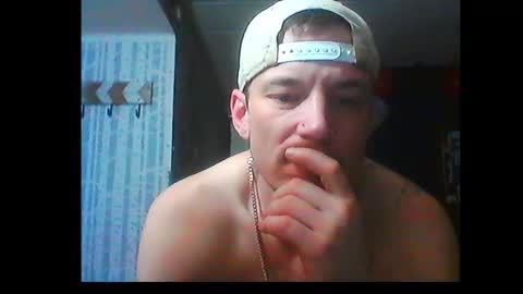 Snapshot of oh_you_know69 chatting on December 24, 2024, 3:58 pm who dares  toss me some  tips lets have fun online show from December 24, 2024, 3:58 pm