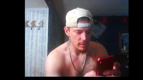 Snapshot of oh_you_know69 chatting on December 31, 2024, 8:34 pm who dares  toss me some  tips lets have fun online show from December 31, 2024, 8:34 pm