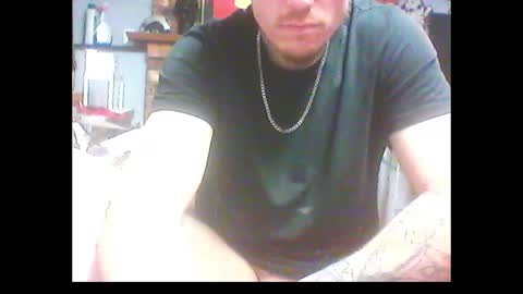 Snapshot of oh_you_know69 chatting on February 27, 2025, 12:34 pm who dares  toss me some  tips lets have fun online show from February 27, 2025, 12:34 pm