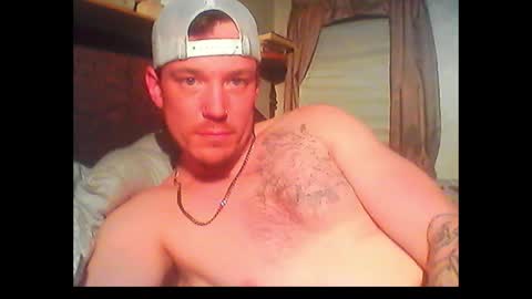 Snapshot of oh_you_know69 chatting on March 6, 2025, 7:14 am who dares  toss me some  tips lets have fun online show from March 6, 2025, 7:14 am