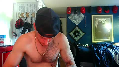 Snapshot of oh_you_know69 chatting on September 16, 2025, 8:54 pm who dares  toss me some  tips lets have fun online show from September 16, 2025, 8:54 pm