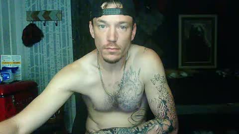 Snapshot of oh_you_know69 chatting on September 24, 2025, 11:46 am who dares  toss me some  tips lets have fun online show from September 24, 2025, 11:46 am