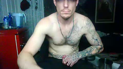 Snapshot of oh_you_know69 chatting on November 11, 2025, 12:05 pm who dares toss me some tips lets have fun online show from November 11, 2025, 12:05 pm