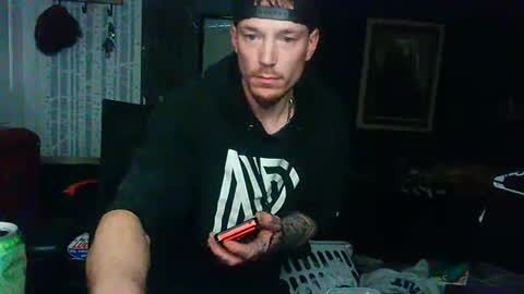 Snapshot of oh_you_know69 chatting on November 27, 2025, 12:40 pm who dares toss me some tips lets have fun online show from November 27, 2025, 12:40 pm