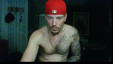 Snapshot of oh_you_know69 chatting on December 3, 2025, 12:40 am who dares toss me some tips lets have fun online show from December 3, 2025, 12:40 am