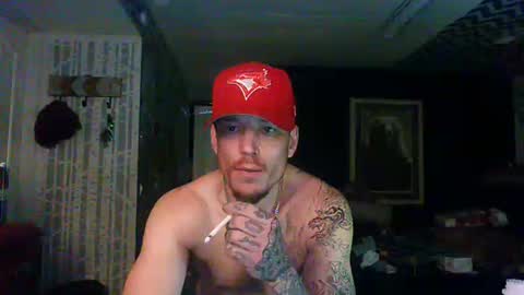 Snapshot of oh_you_know69 chatting on December 4, 2025, 2:32 am who dares toss me some tips lets have fun online show from December 4, 2025, 2:32 am