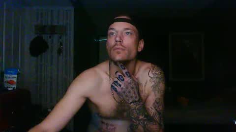 Snapshot of oh_you_know69 chatting on December 19, 2025, 3:46 am who dares toss me some tips lets have fun online show from December 19, 2025, 3:46 am