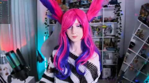 Clementine  Clem  online show from October 13, 2025, 7:30 am