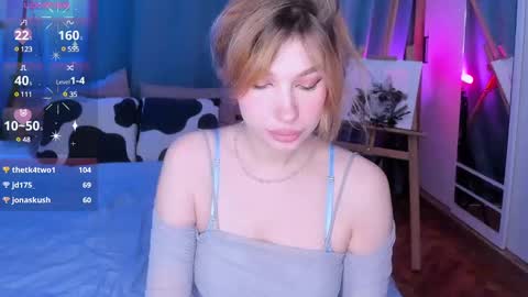 Snapshot of ohmymiami_ chatting on December 19, 2024, 8:13 pm Light online show from December 19, 2024, 8:13 pm