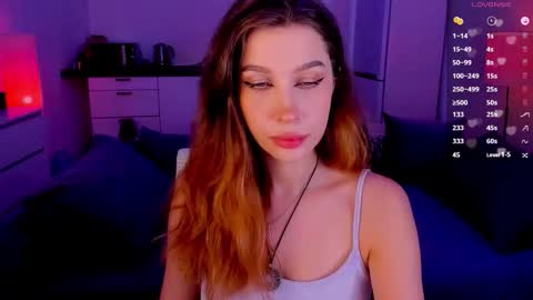 Light  online show from November 22, 2025, 6:18 pm