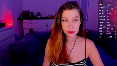 Light  online show from November 23, 2025, 3:12 pm