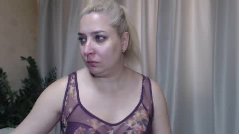 Iren online show from September 20, 2025, 6:03 am