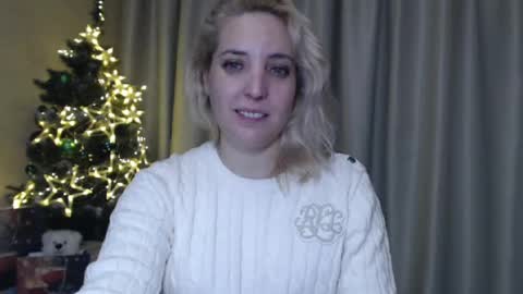 Mari online show from January 1, 2025, 9:31 pm