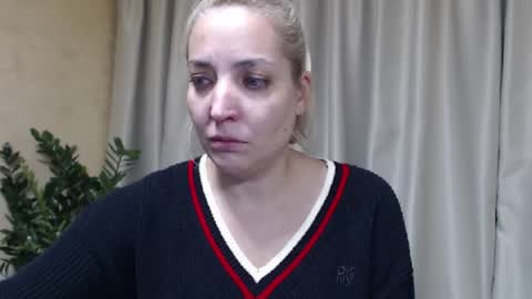 Mari online show from November 12, 2025, 6:08 pm