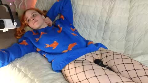 Yumi online show from October 21, 2025, 9:04 pm