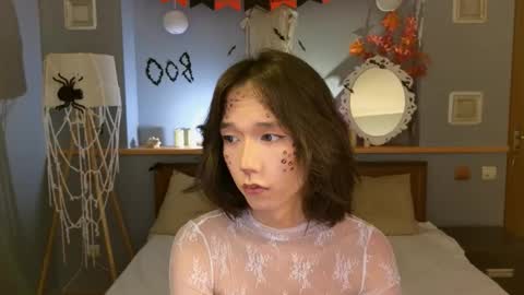 Snapshot of okerriella chatting on October 30, 2025, 2:40 pm Ami online show from October 30, 2025, 2:40 pm