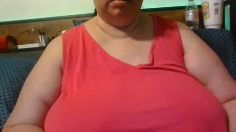 Snapshot of okiecpl82 chatting on January 18, 2025, 4:37 am okiecpl online show from January 18, 2025, 4:37 am