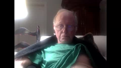 oldasthehills online show from October 19, 2025, 3:18 am